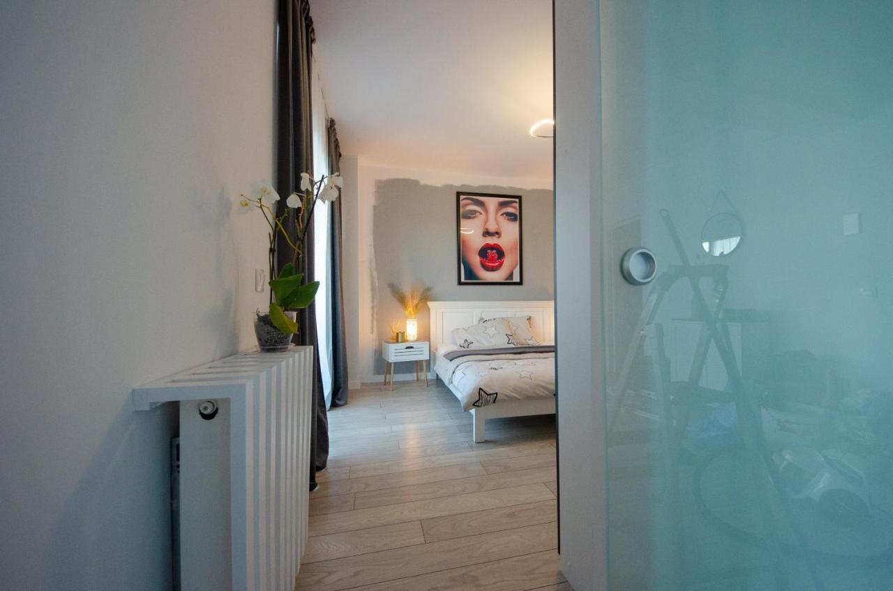 Bliss Apartment Тиргу-Муреш Екстер'єр фото